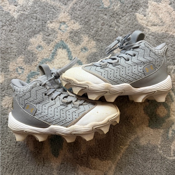 Under Armour Other - Under Armour Kids Gray and White Cleats